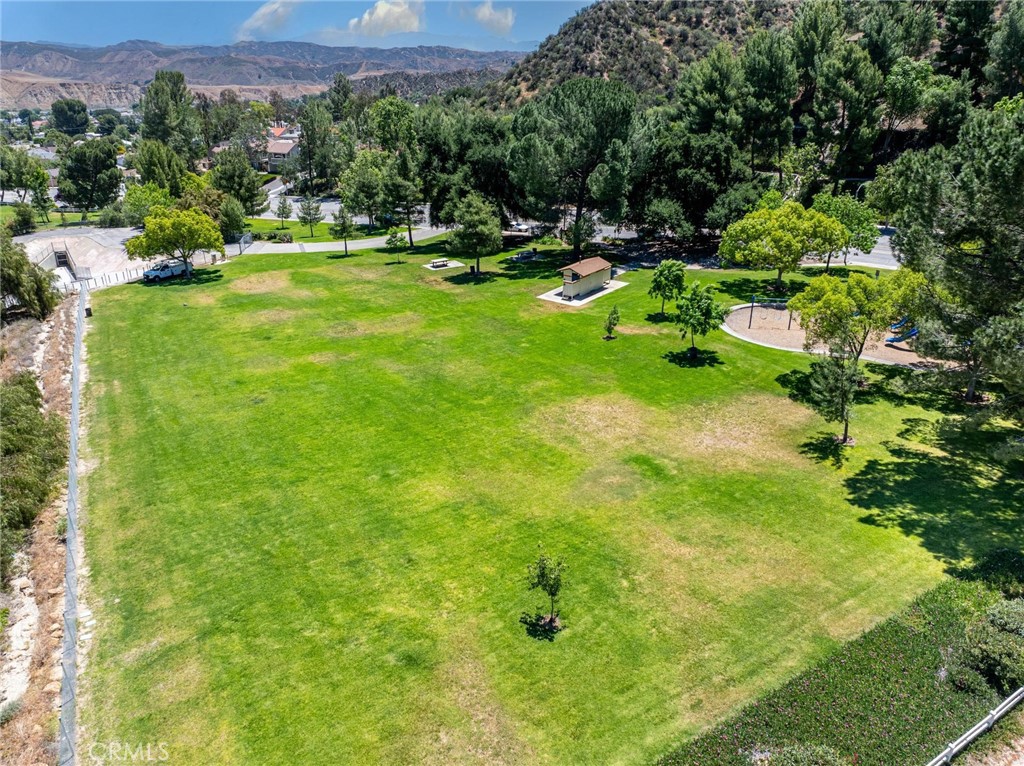 28414 Applewood Lane