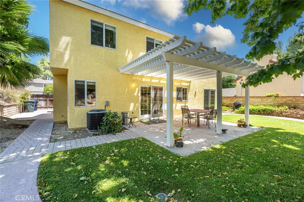 28414 Applewood Lane