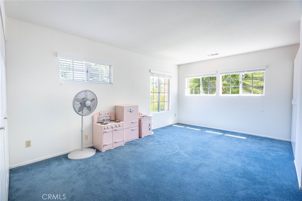 28414 Applewood Lane
