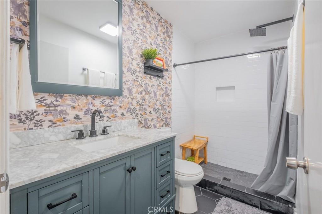 14344 Foothill Boulevard 405