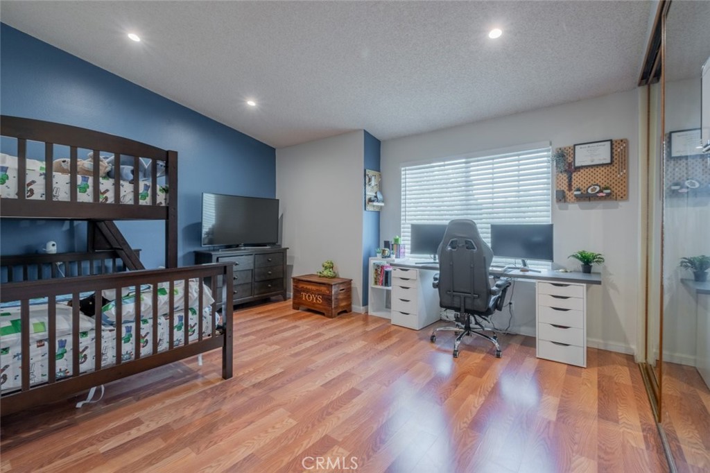 14344 Foothill Boulevard 405