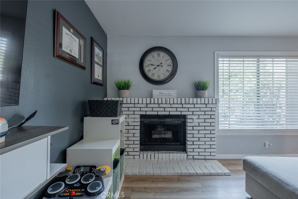 14344 Foothill Boulevard 405