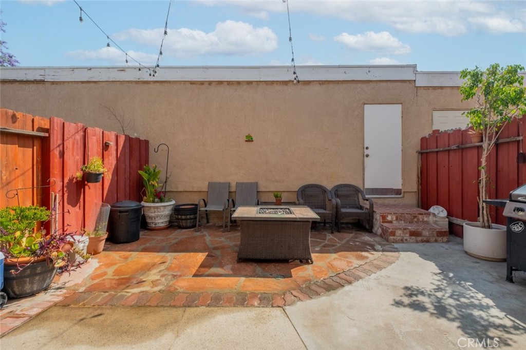 14344 Foothill Boulevard 405
