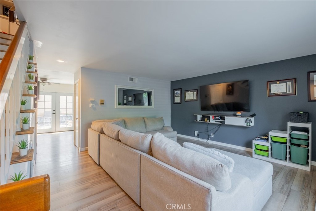 14344 Foothill Boulevard 405