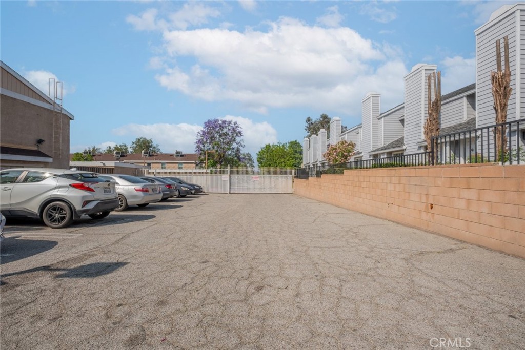14344 Foothill Boulevard 405