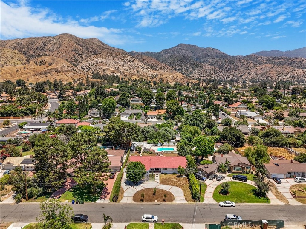 13720 Woodcock Avenue