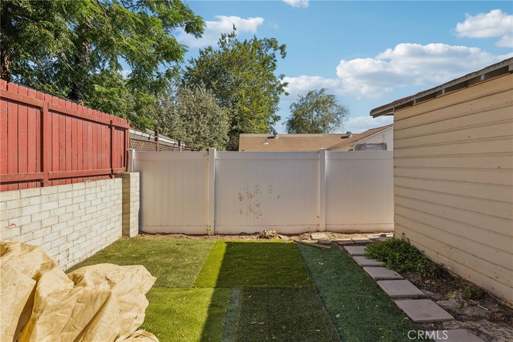 7528 Amigo Avenue