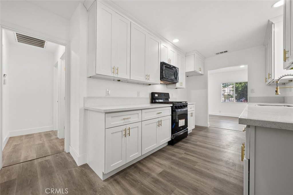 3932 W 64th Street