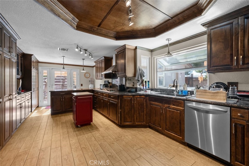 6348 Theodore Court