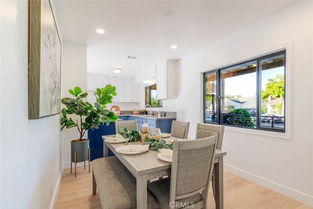 1736 N Niagara Street