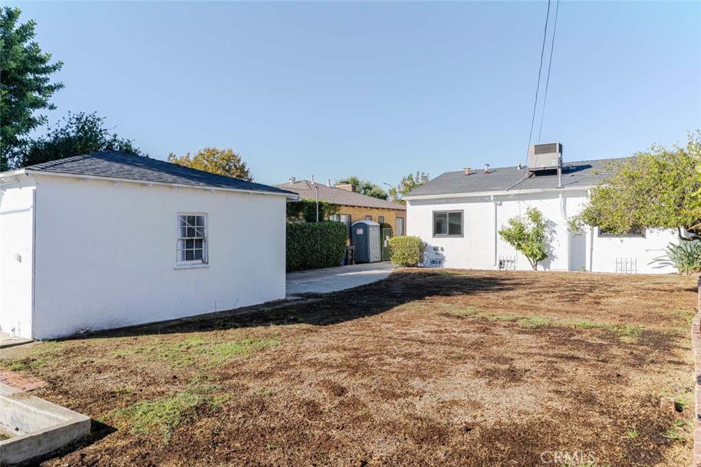 1736 N Niagara Street