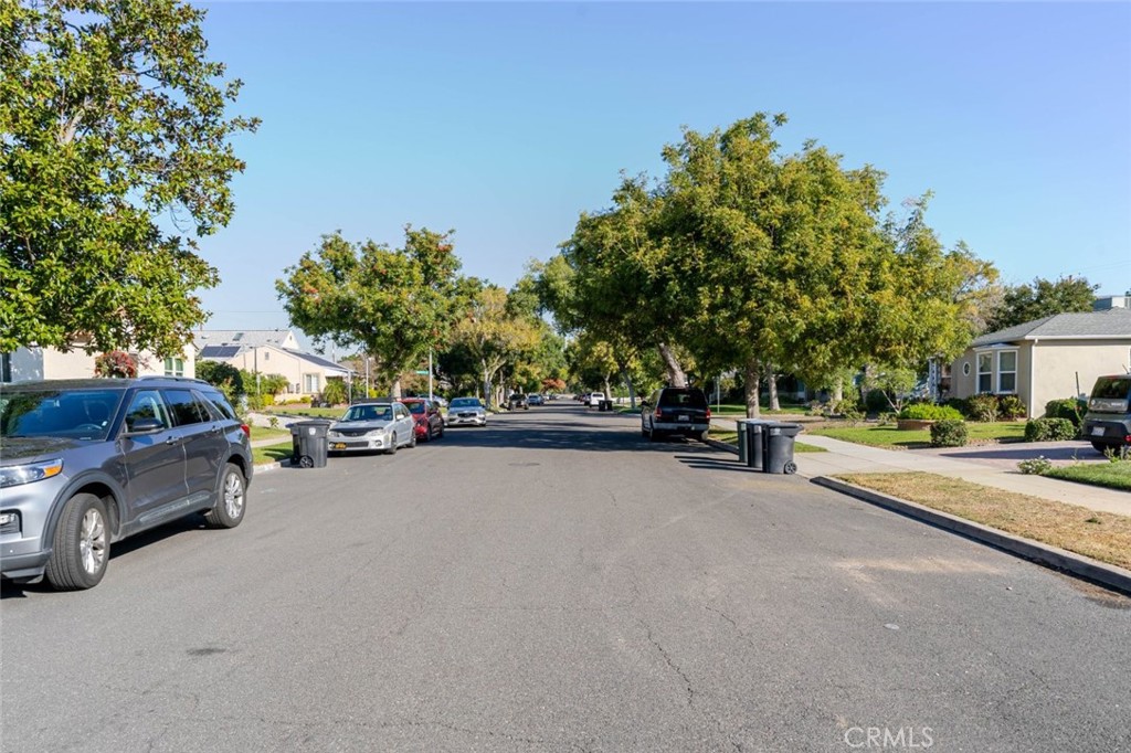 1736 N Niagara Street