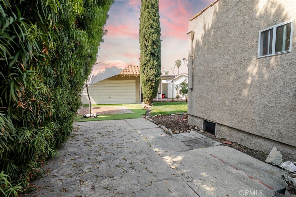 344 S Avenue 57