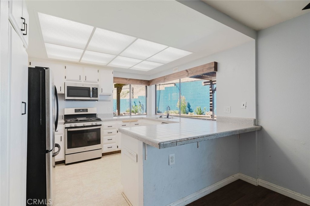1063 Corbett Lane