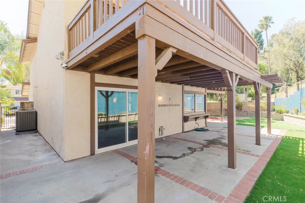 1063 Corbett Lane