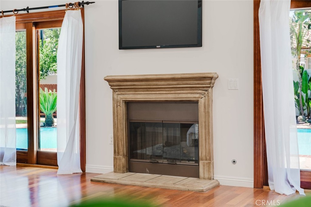 17827 Roscoe Boulevard