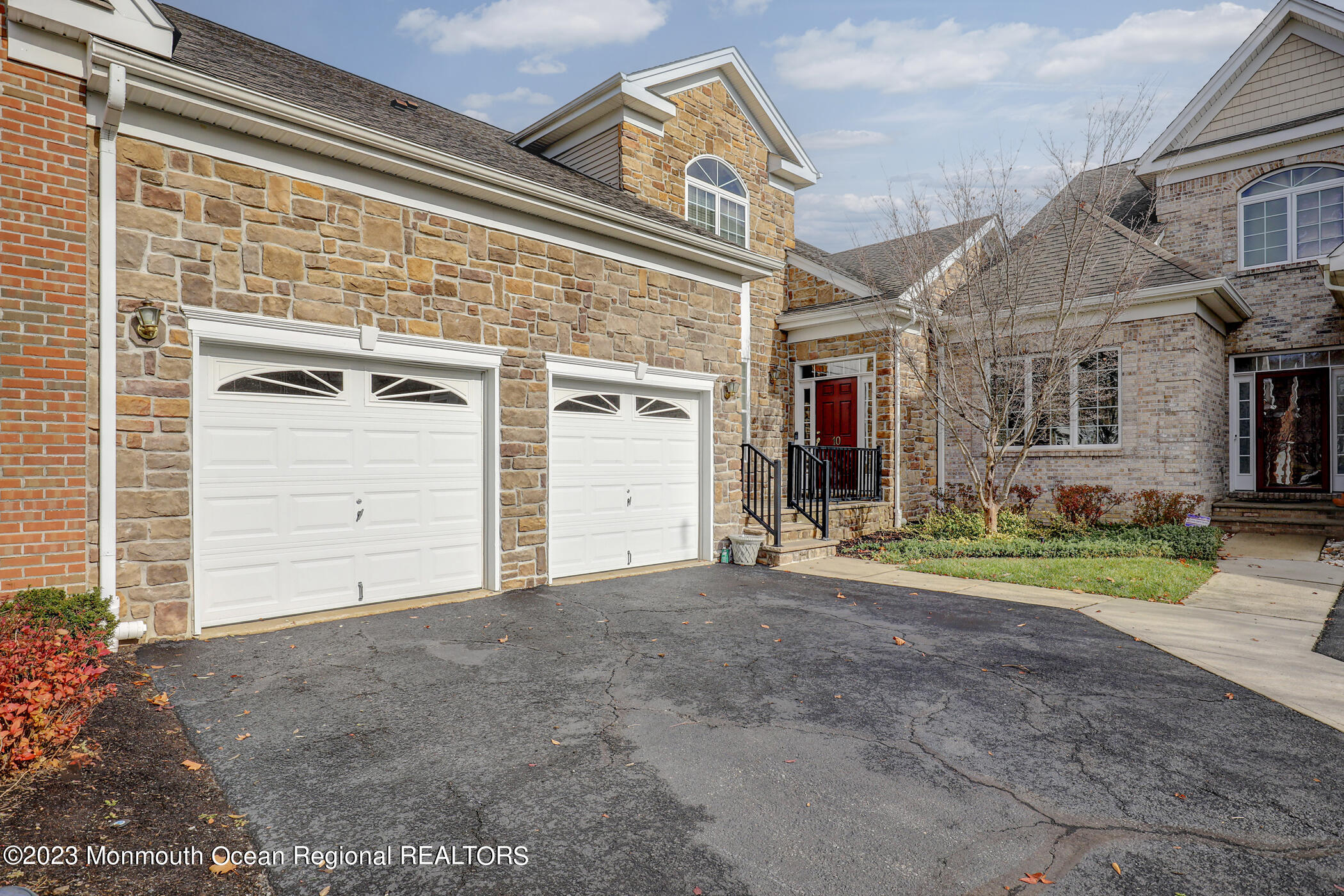 10 Hernandez Court, 2334