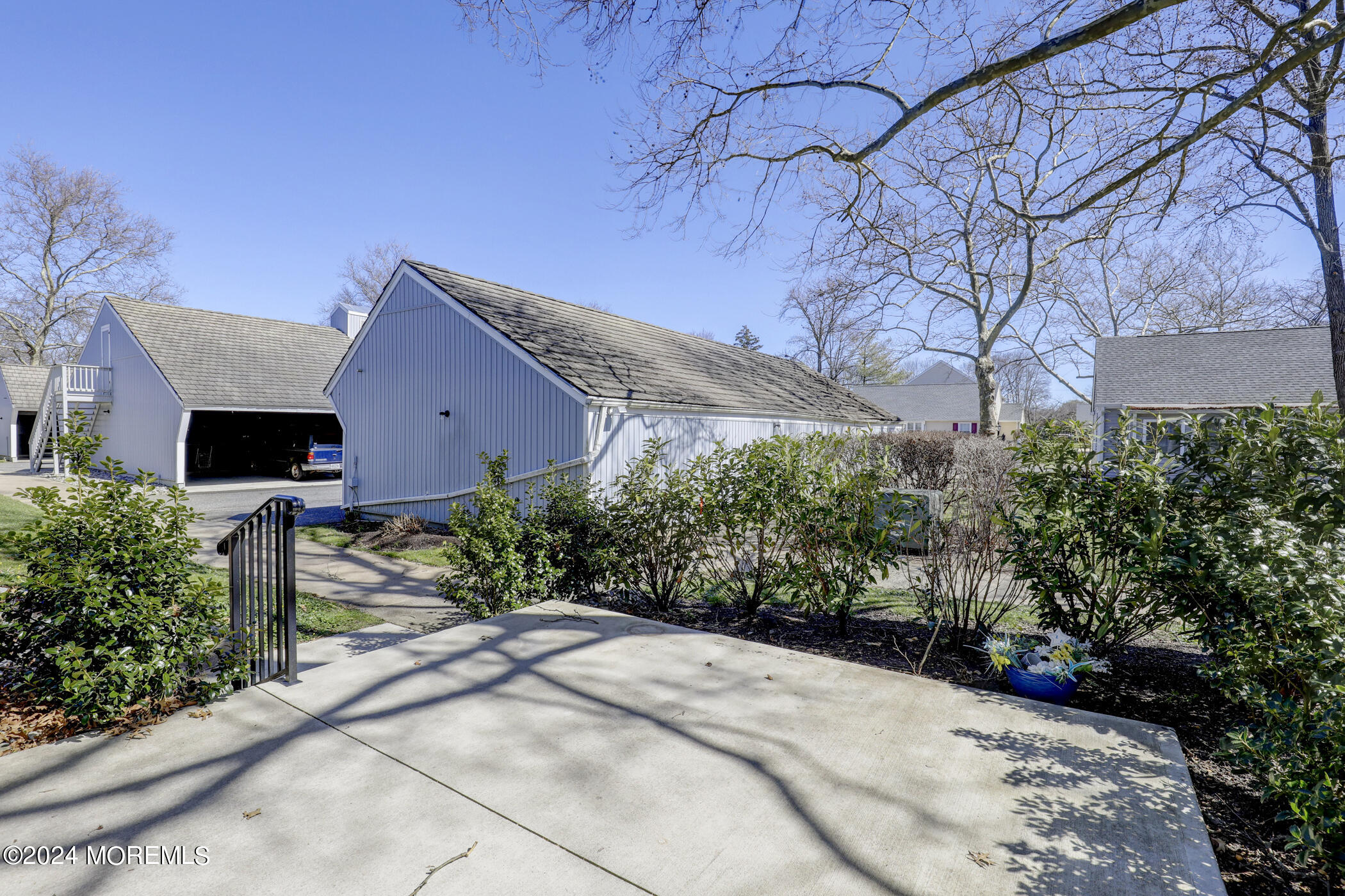 36 Concord Lane, A