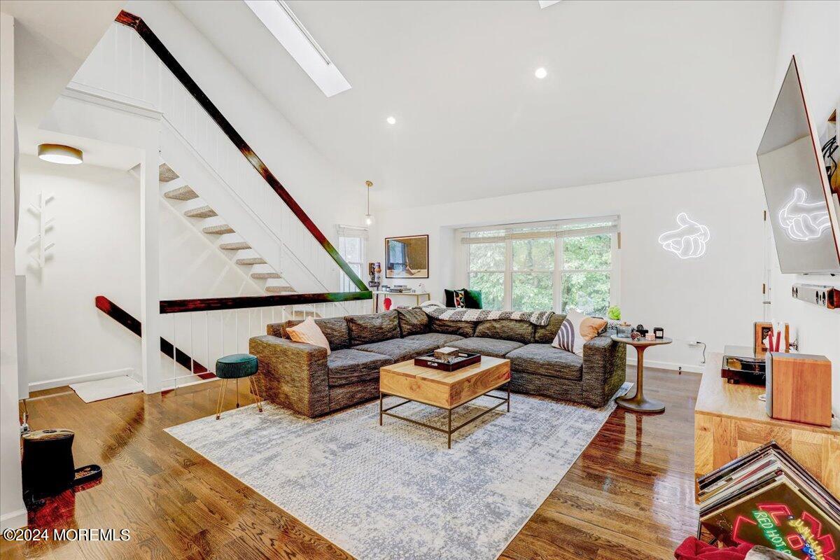 208 Commons Drive, 8
