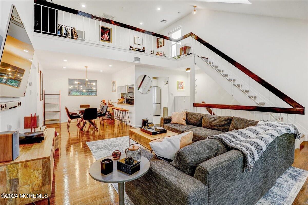 208 Commons Drive, 8