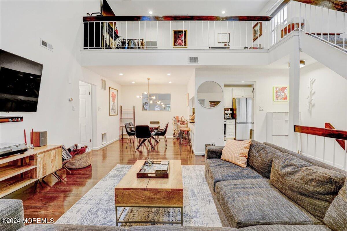 208 Commons Drive, 8