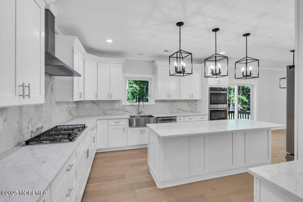 860 Woodbury Drive