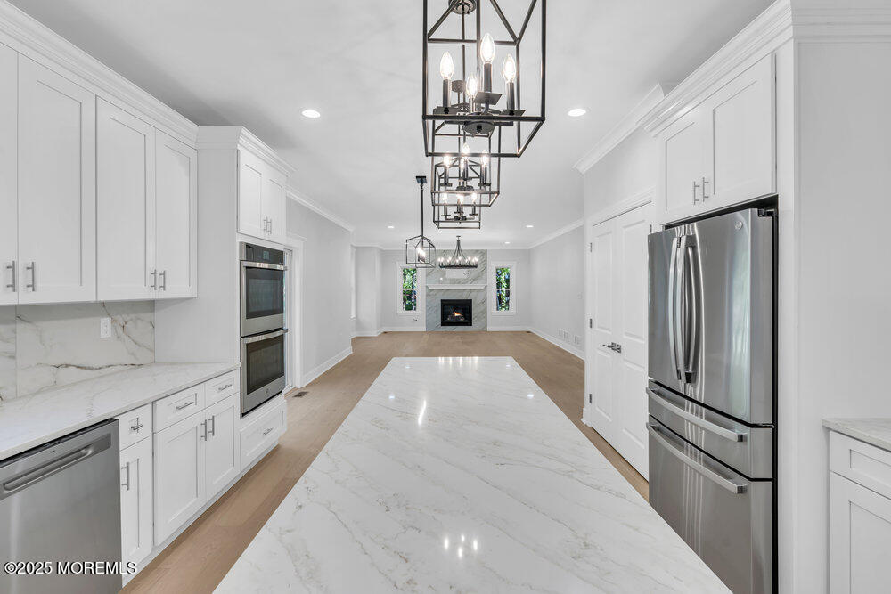 860 Woodbury Drive
