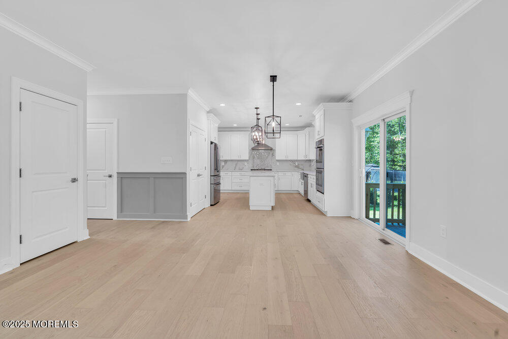 860 Woodbury Drive