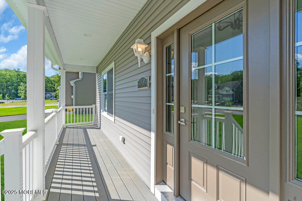 860 Woodbury Drive