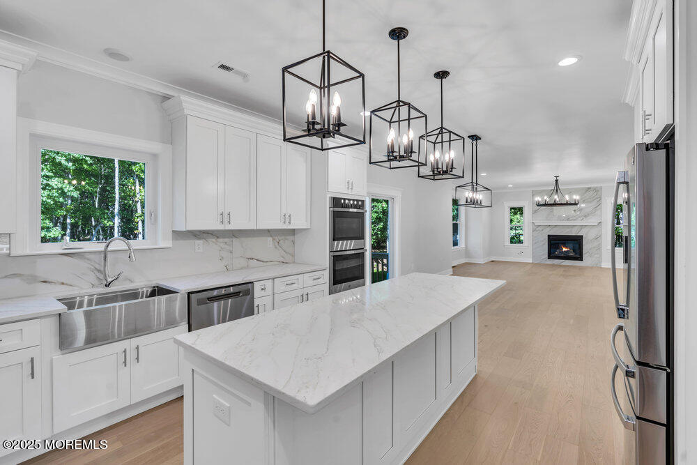 860 Woodbury Drive