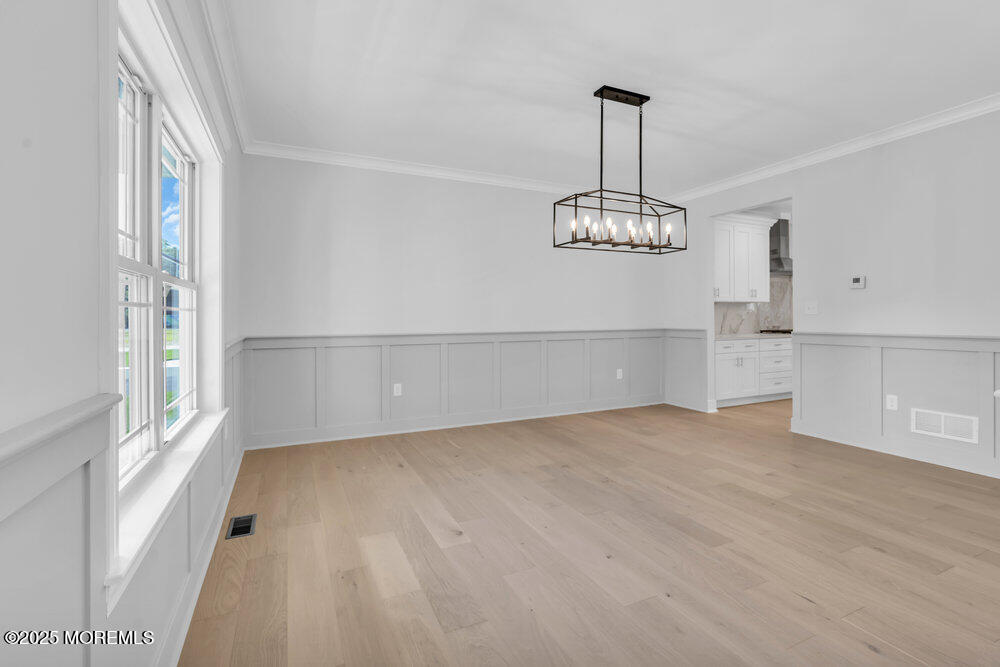 860 Woodbury Drive