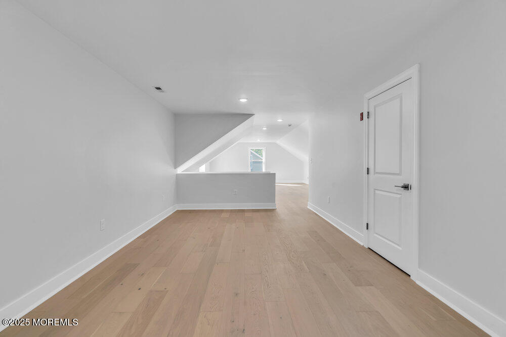 860 Woodbury Drive
