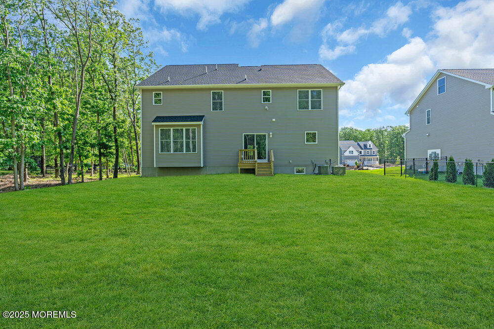860 Woodbury Drive