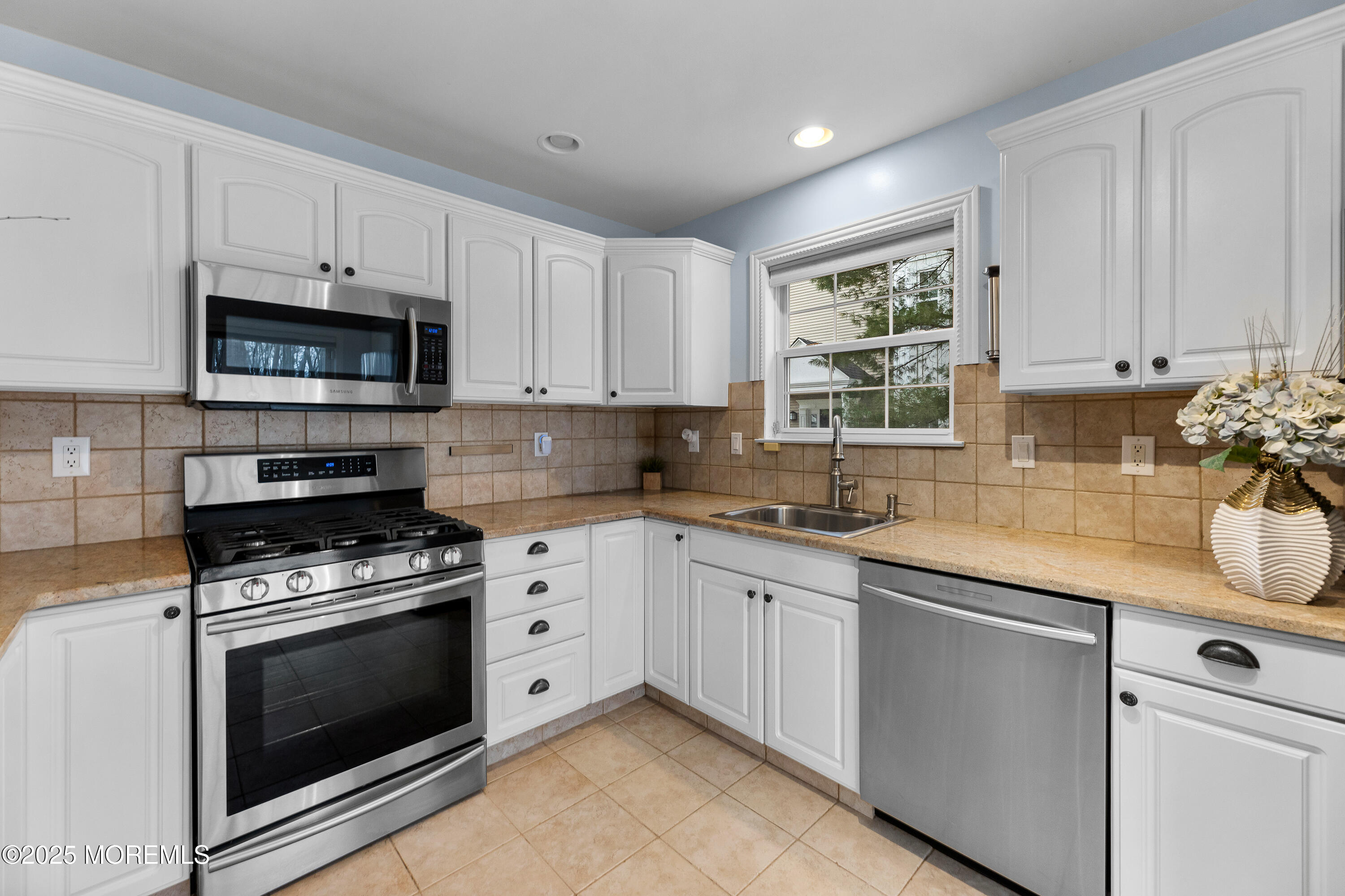 33 Whitemarsh Drive