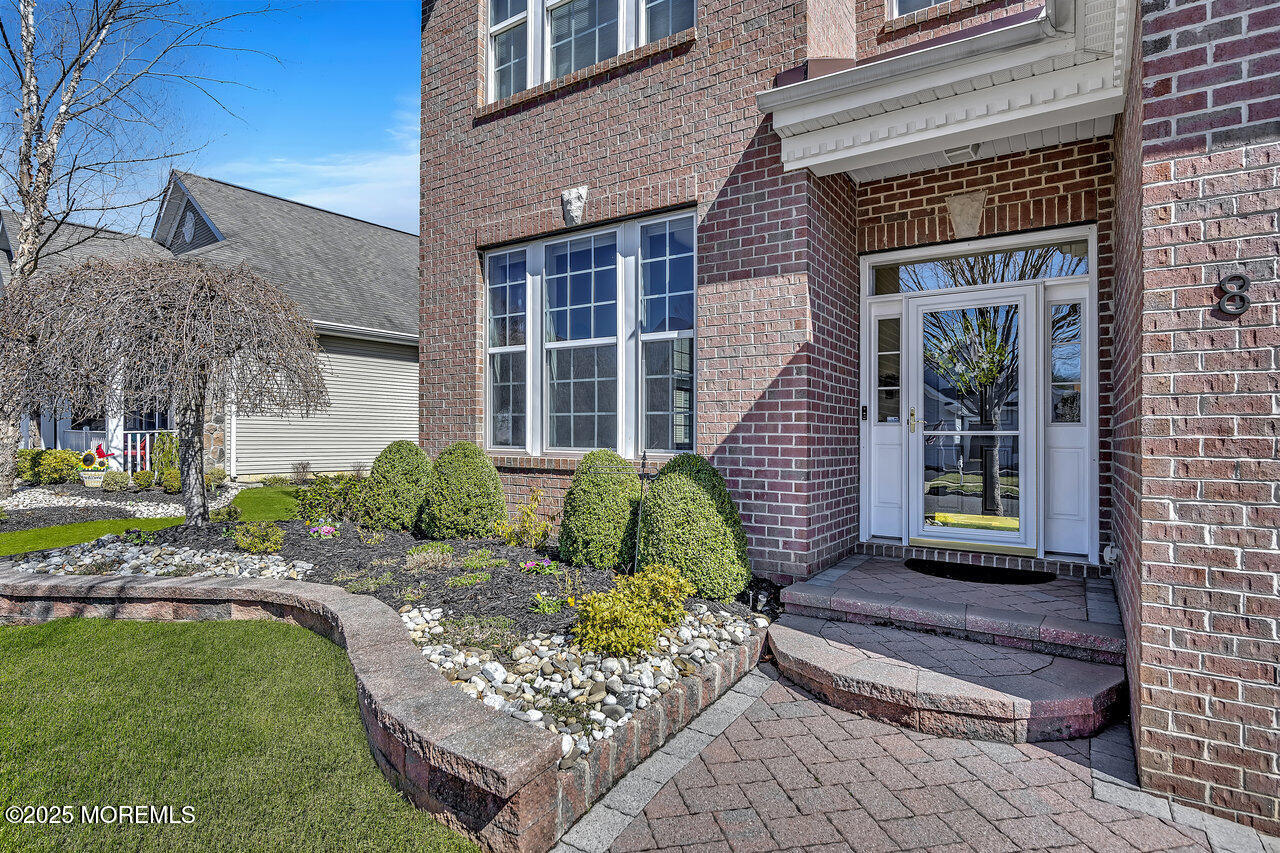 8 Cavalcade Court