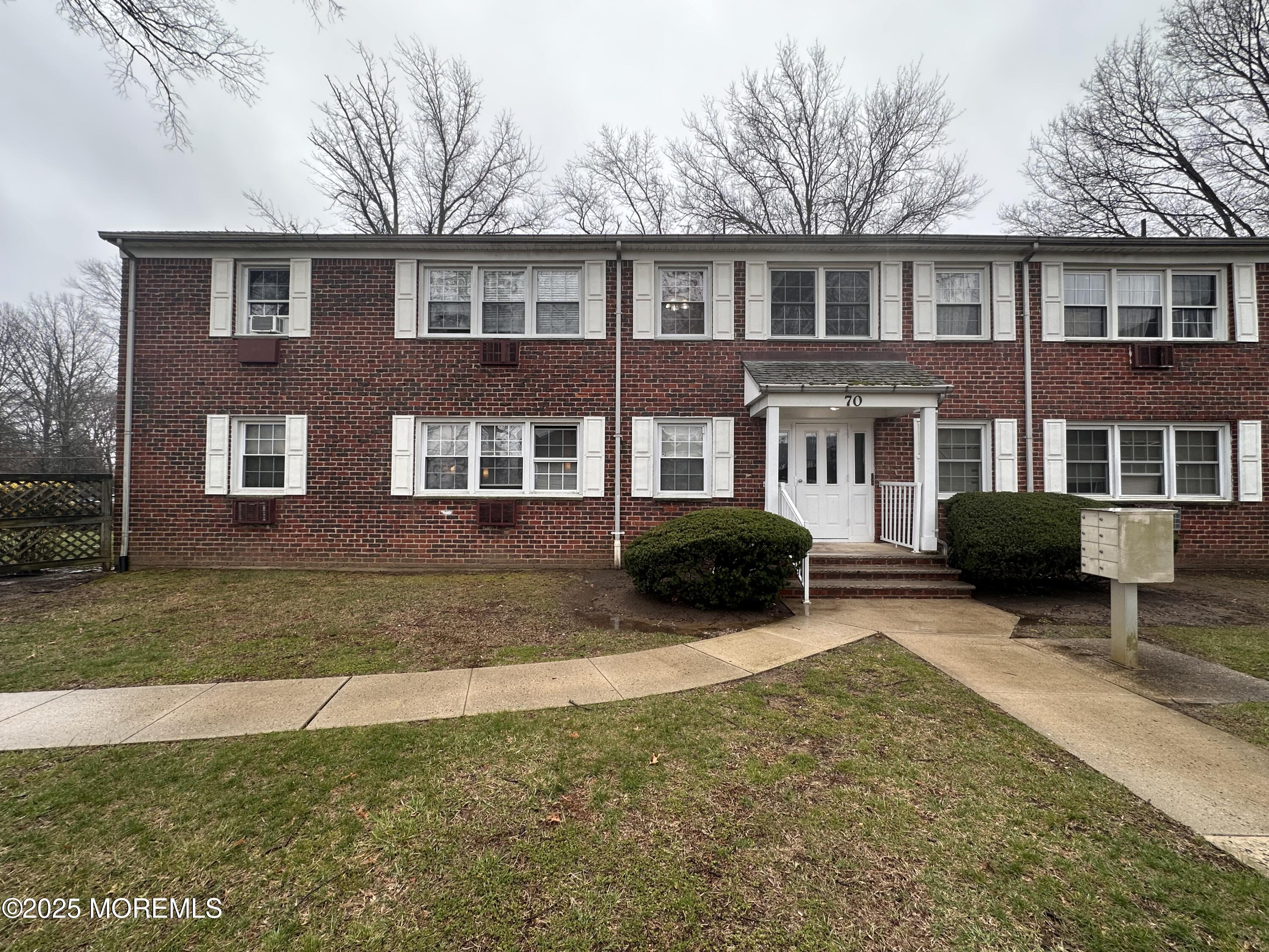 70 Stonehurst Boulevard, A