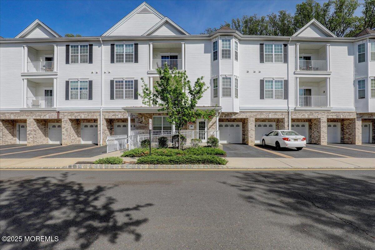 103 Bloomsbury Drive