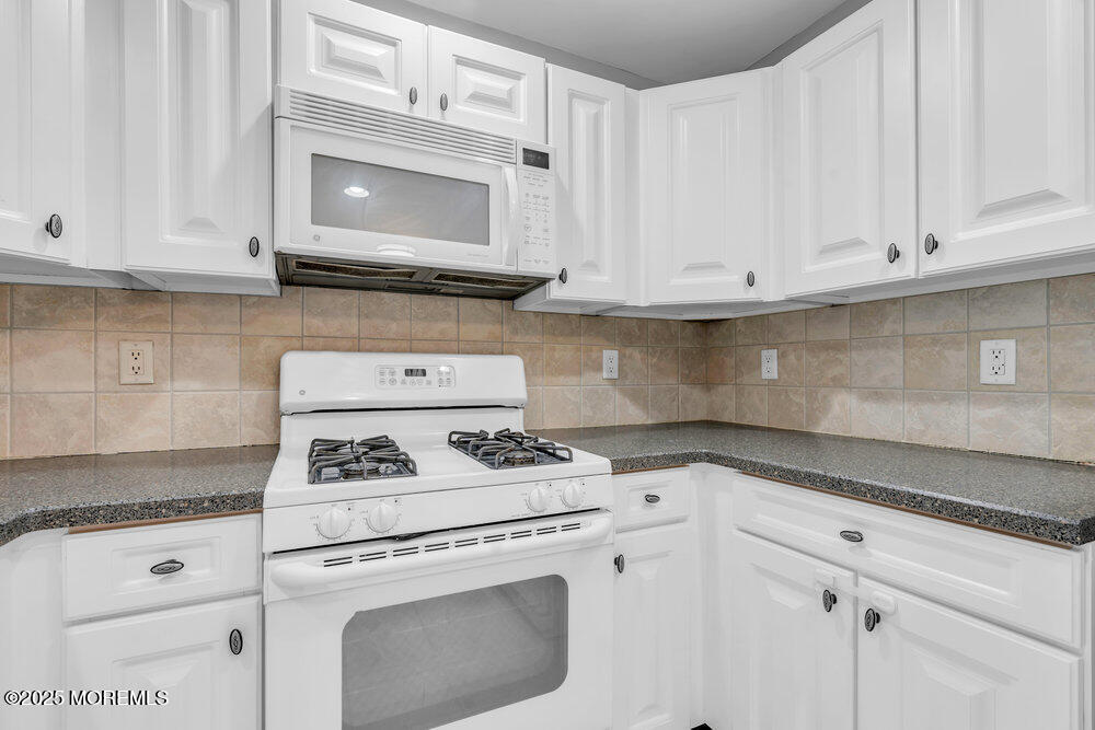 3 Kuczynski Drive, 944