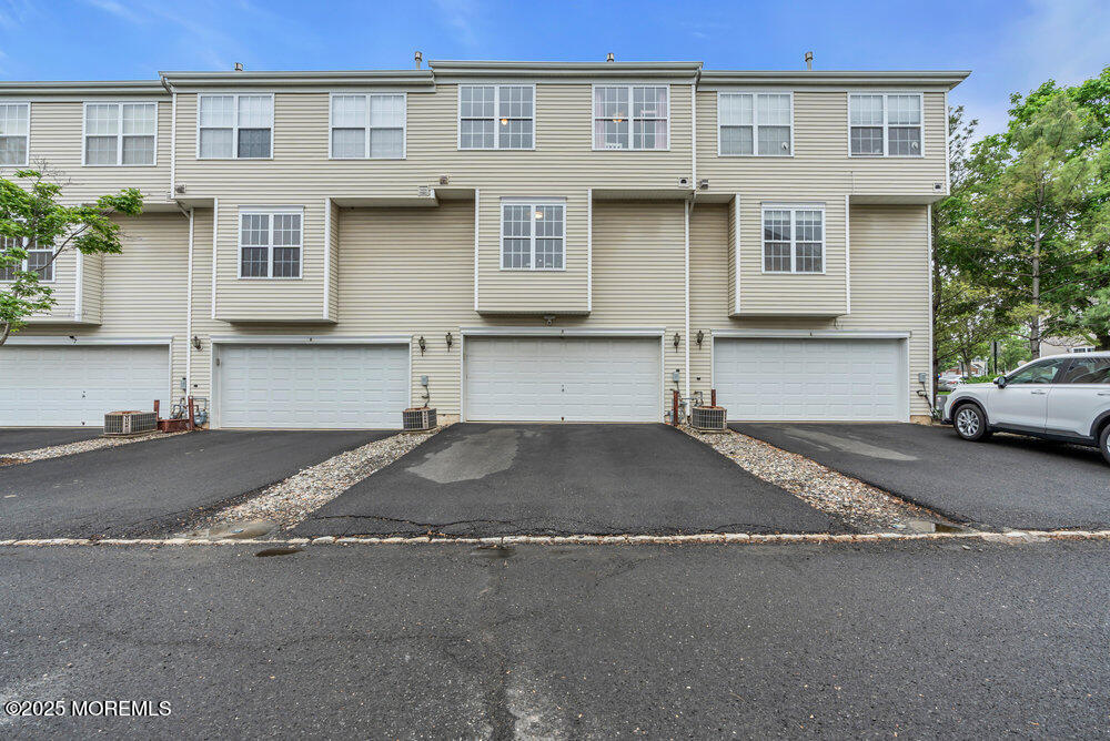 3 Kuczynski Drive, 944
