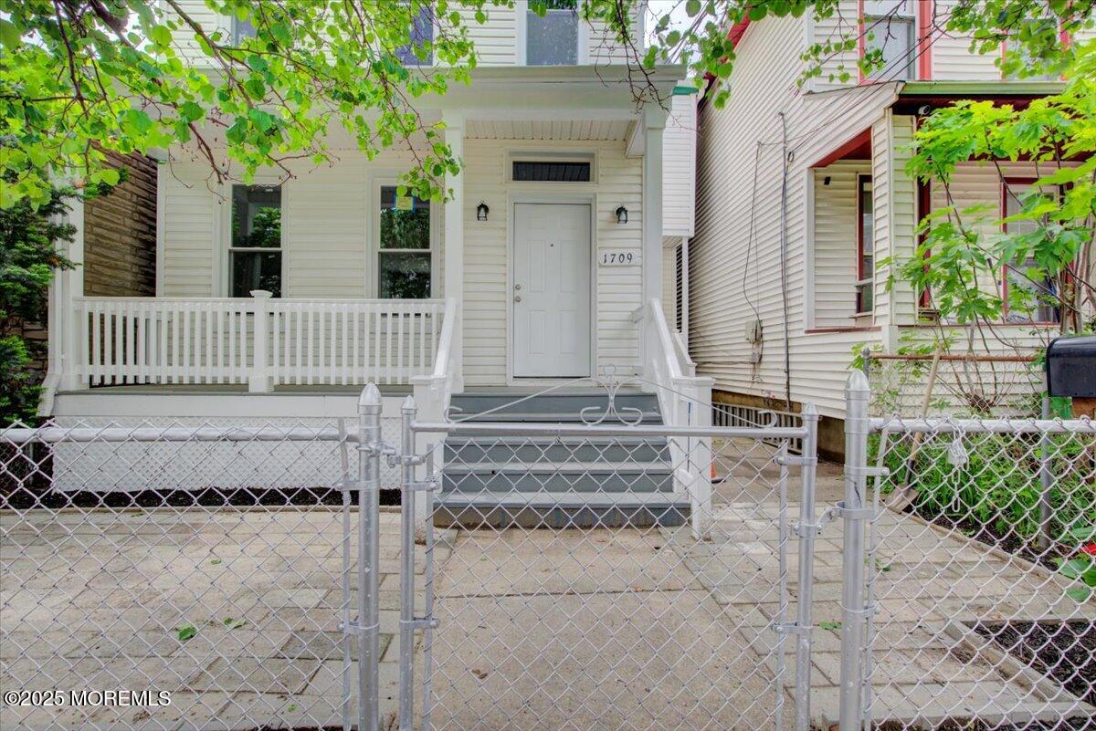 1709 48th Street