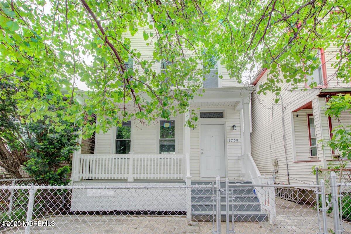 1709 48th Street