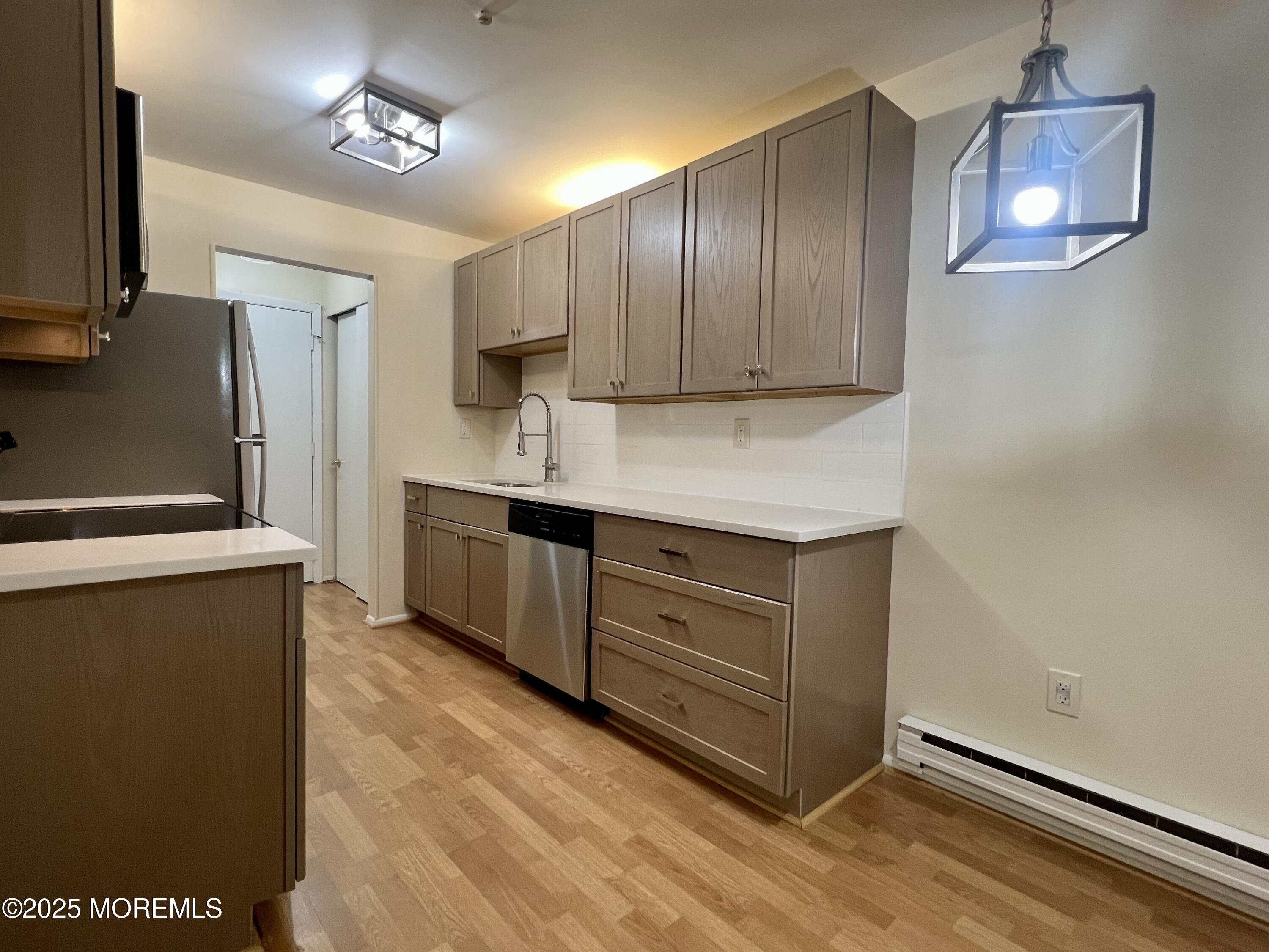 65 Overlook Way, E
