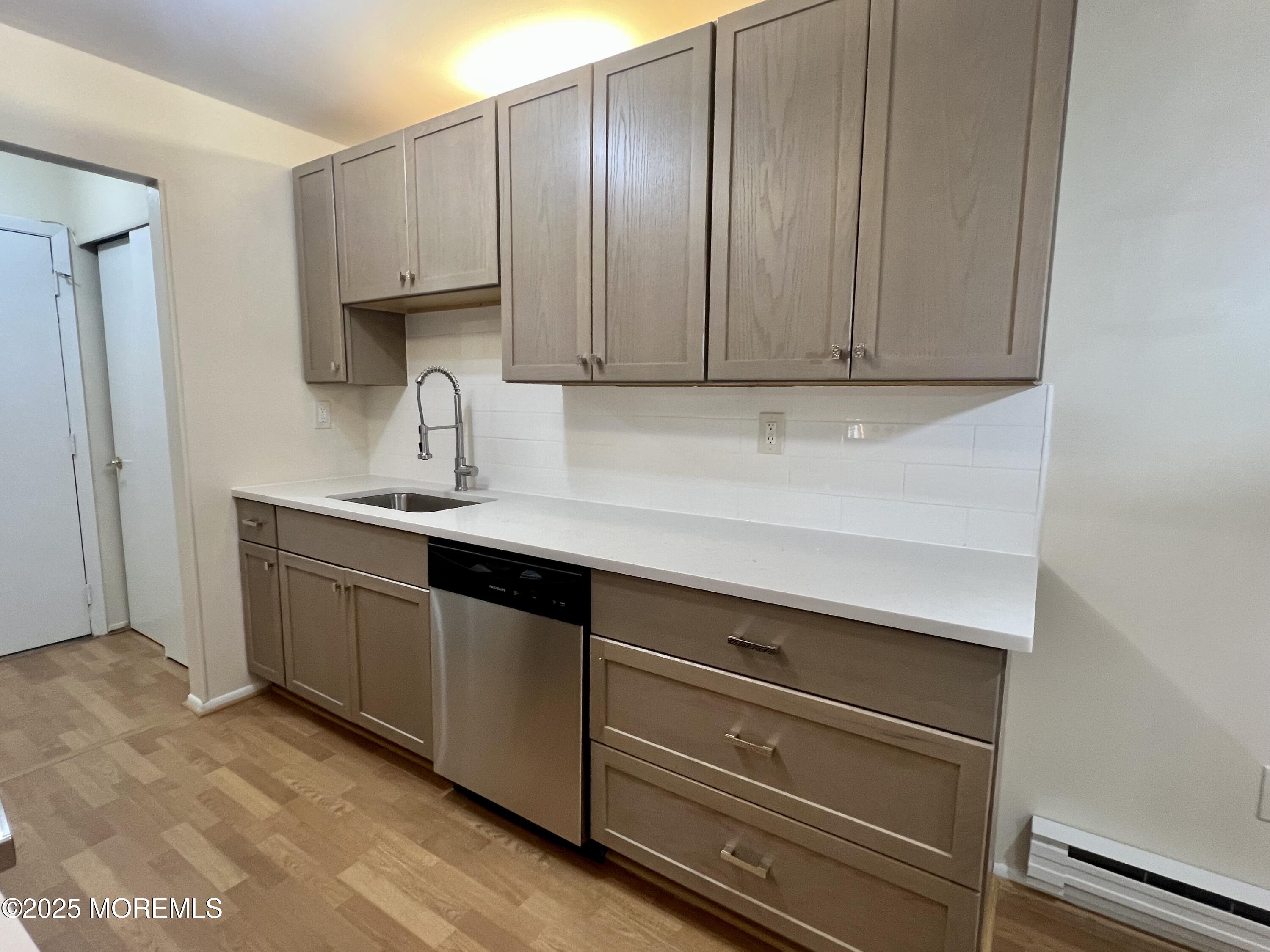 65 Overlook Way, E