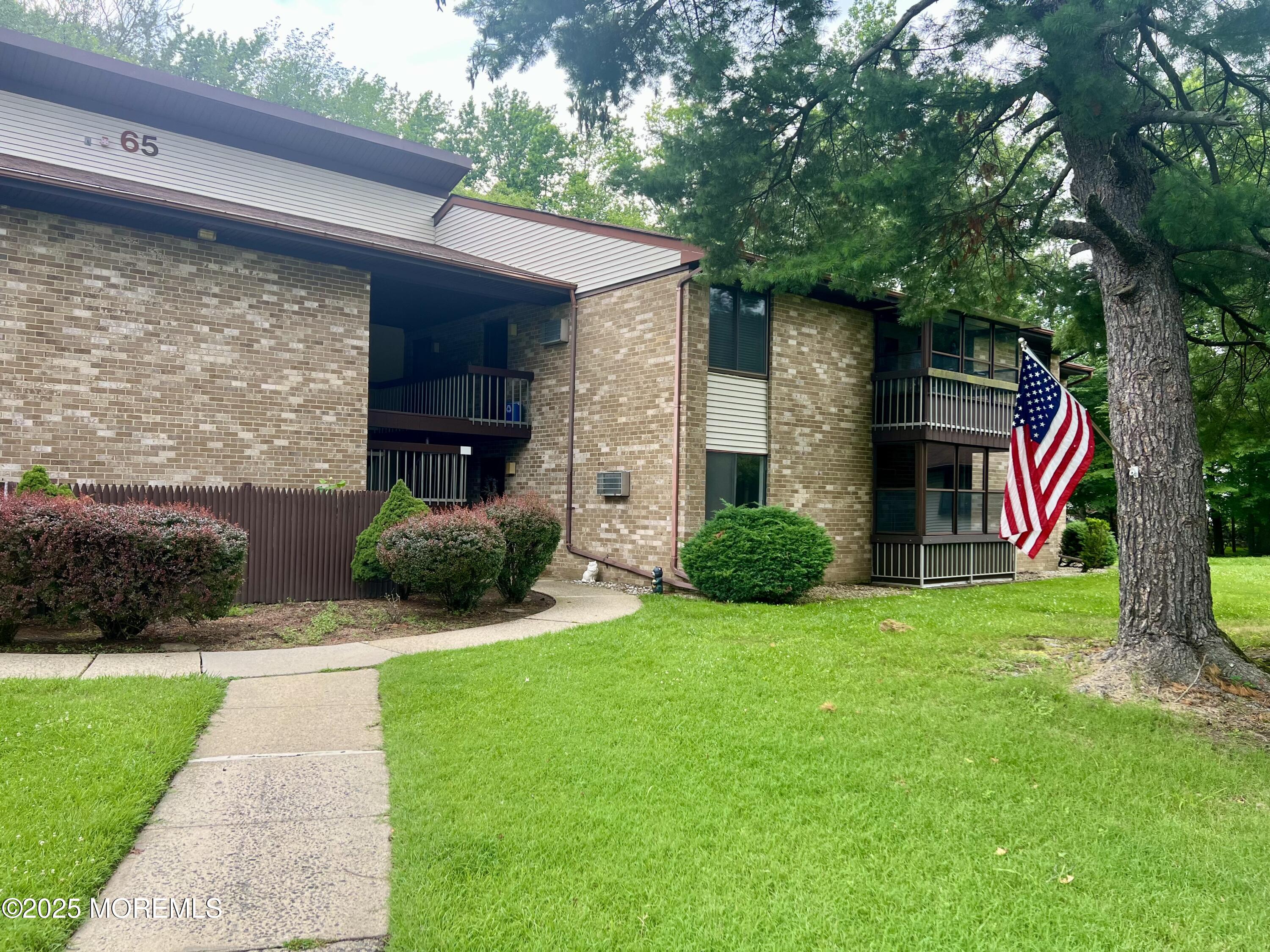 65 Overlook Way, E