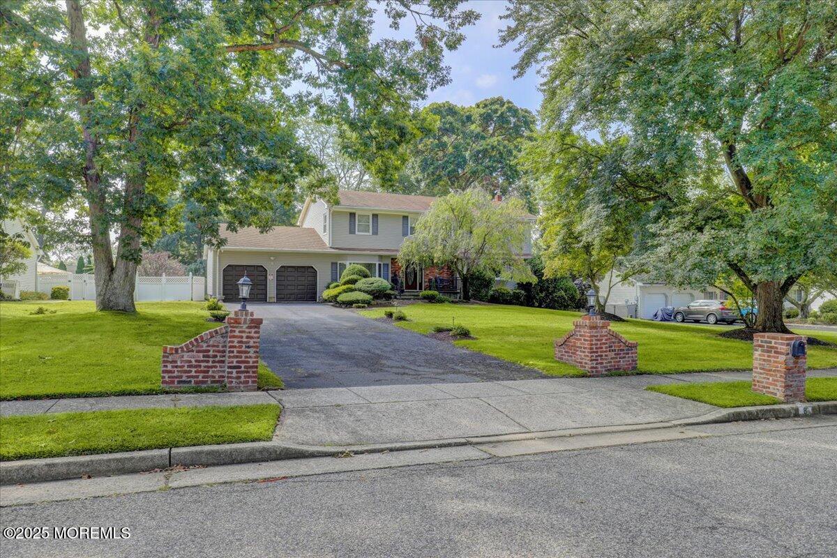8 Kensington Drive