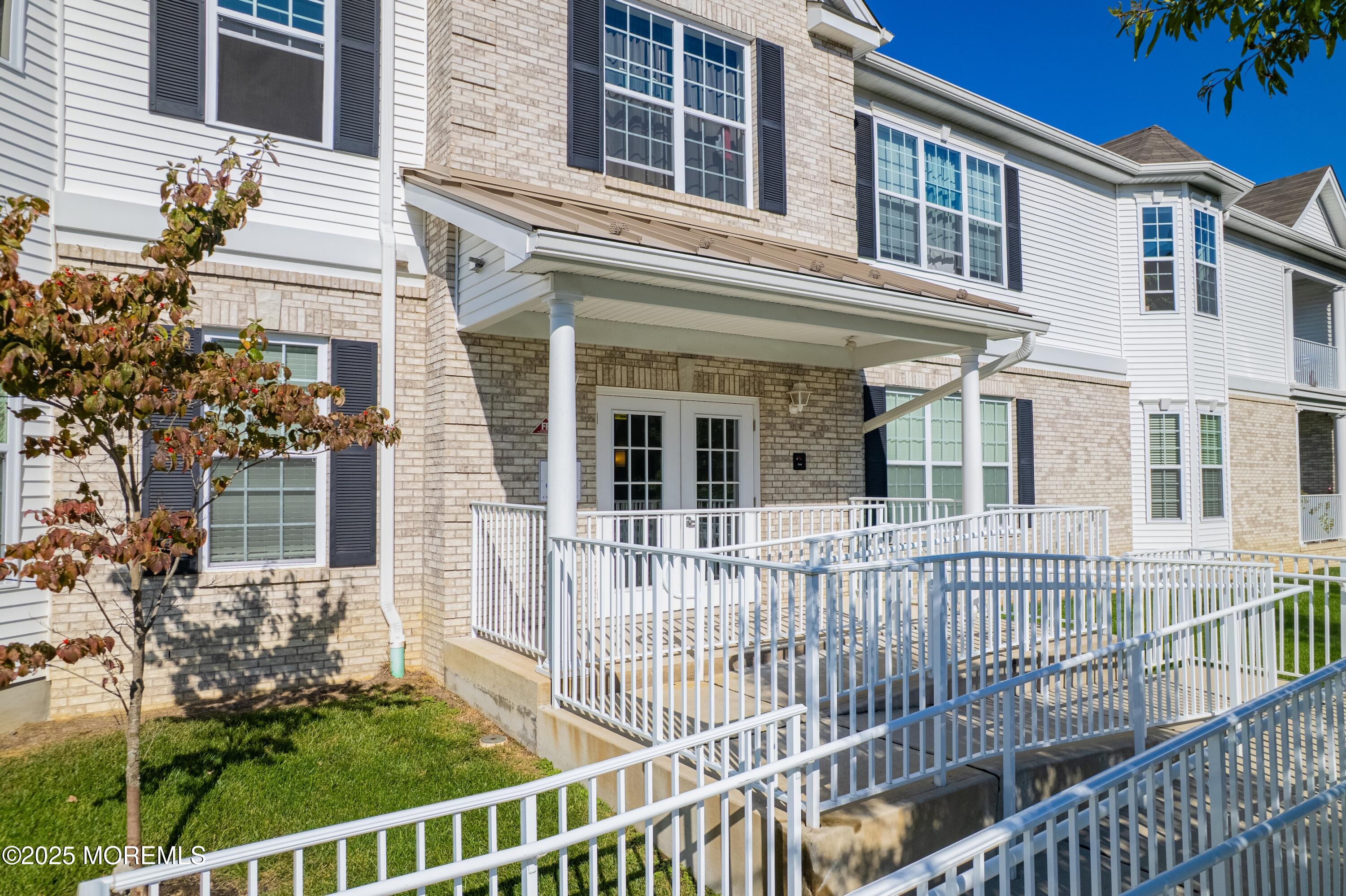 115 Canterbury Lane