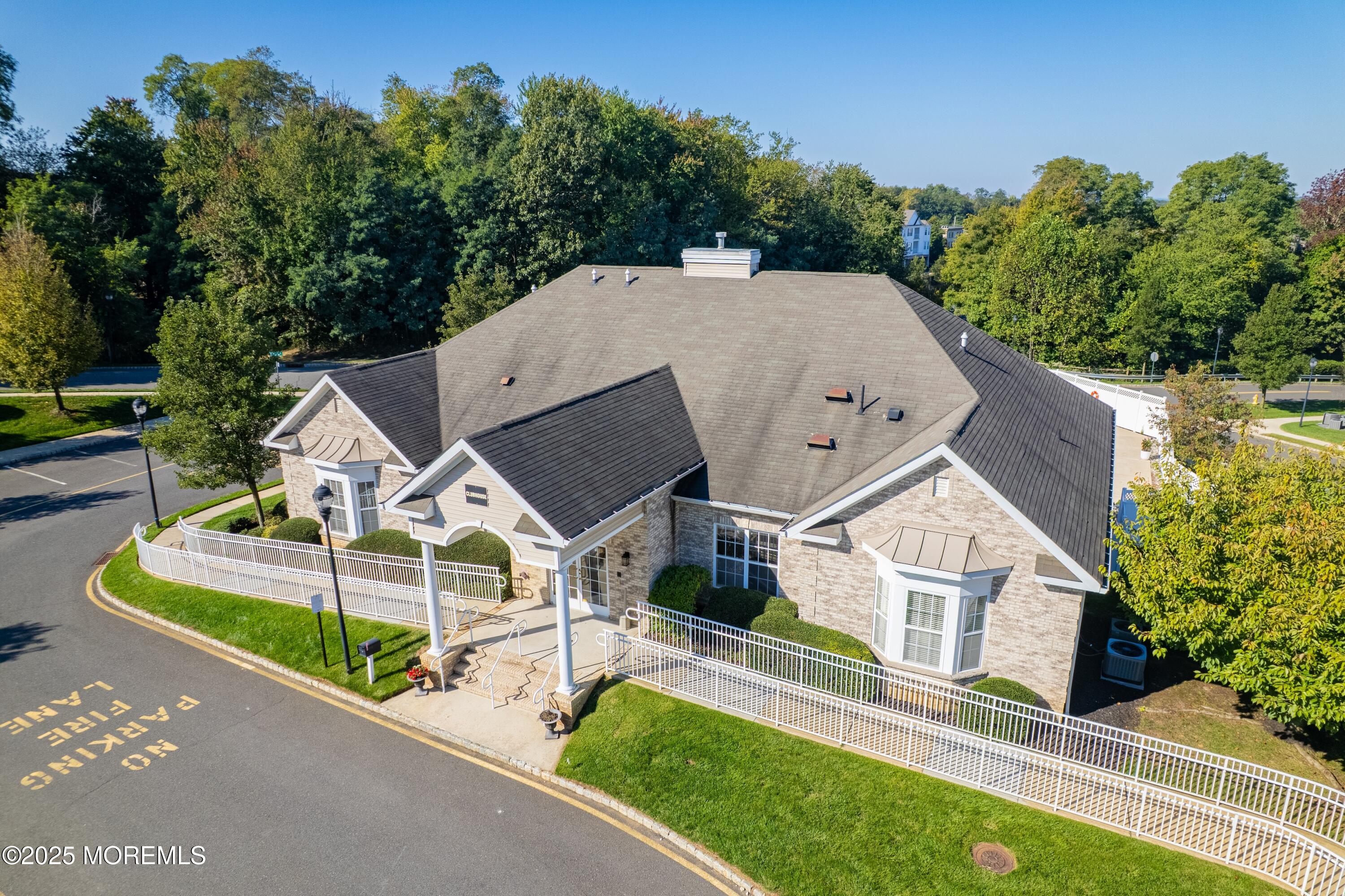 115 Canterbury Lane
