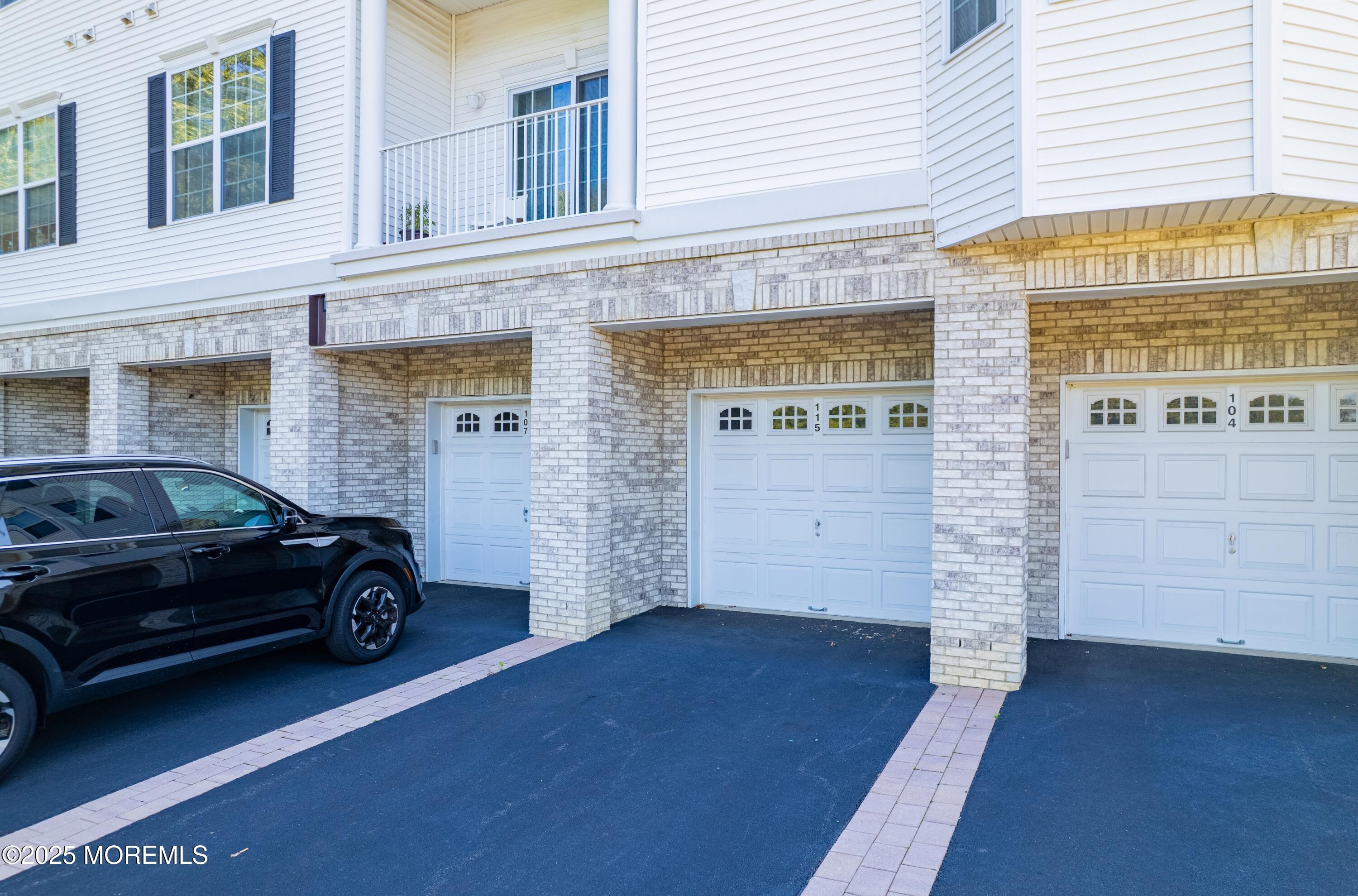 115 Canterbury Lane