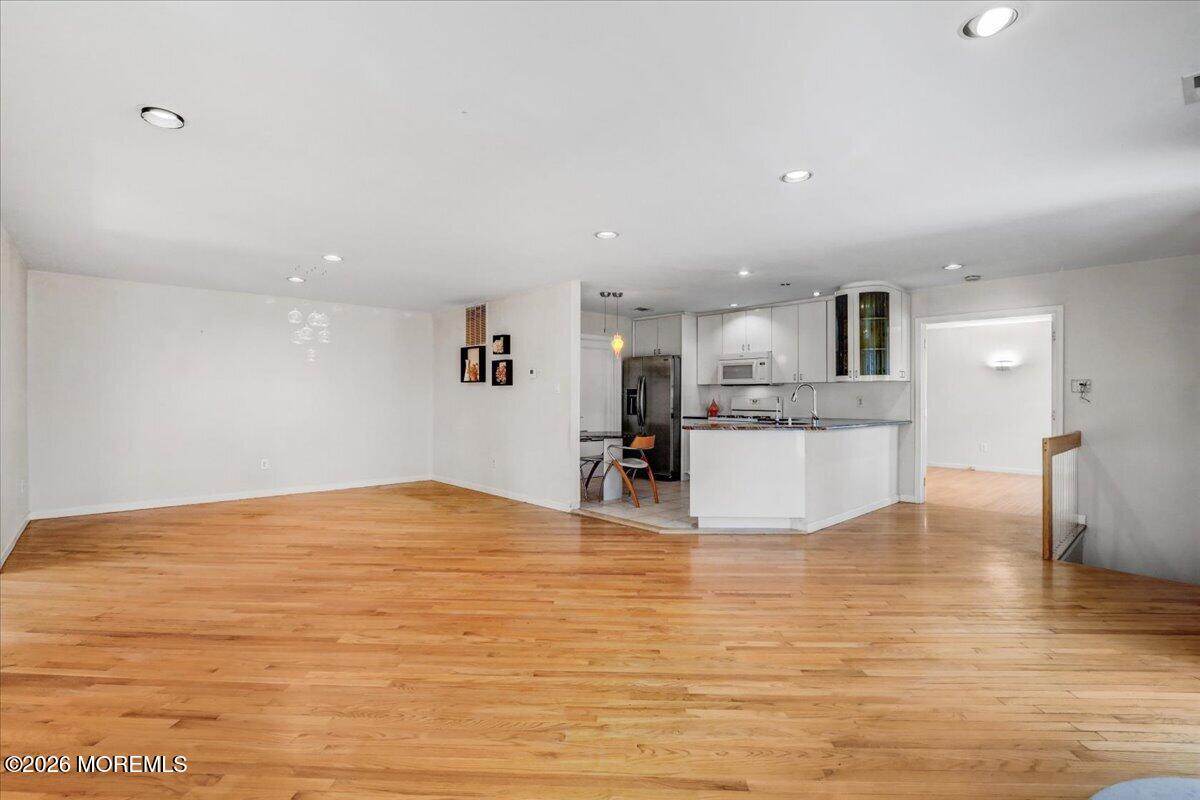 369 Yorkshire Place