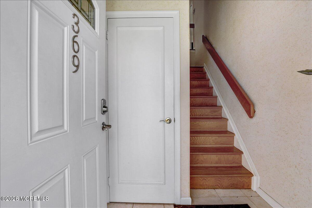 369 Yorkshire Place